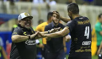 Dorados de Sinaloa gana en el debut de Maradona