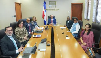 Embajador de la India visita al gobernador del Banco Central