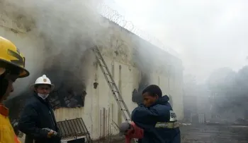 Se incendia supermercado chino en Los Alcarrizos