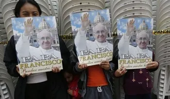 Papa Francisco celebra primera misa en Bolivia 