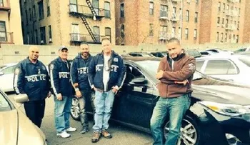 Policía Alto Manhattan recupera vehículo de taxista dominicano atracado