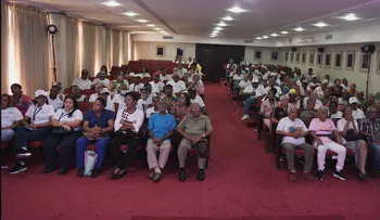 CONAPE orienta sobre la Ley de Protección al Adulto Mayor en la FILSD 2025