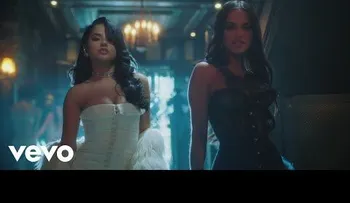La criolla Natti Natasha y Becky G Sin pijama