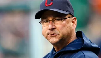 Terry Francona se reincorpora a los Indios, tras problema cardíaco