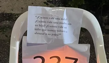 Movimiento Justicia Jet Set realiza vigilia con 237 sillas vacías y eleva cifra de fallecidos