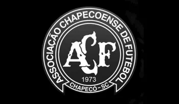 Barcelona y Real Madrid rinden homenaje al Chapecoense en el Clásico español