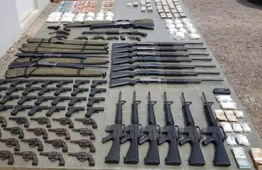 Policía ocupa 109 armas de fuego y drogas en la región Enriquillo