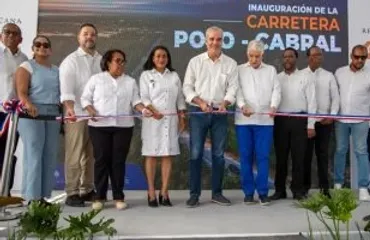 Presidente Abinader inaugura carretera Cabral-Polo en Barahona y anuncia nuevas obras viales para el Sur