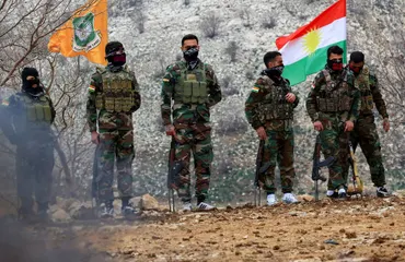 Irán detiene a supuestos monárquicos y combate células armadas en medio de la guerra