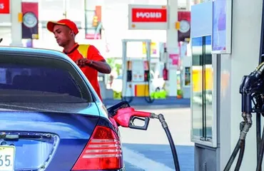 Presupuesto 2027 y alza del petróleo presionan las finanzas públicas dominicanas