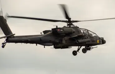 El Ejército de EE. UU. suspende todos los vuelos de helicópteros Apache tras accidente mortal en Texas