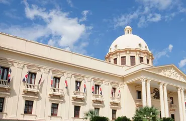 Abinader designa nuevos vicecónsules y auxiliares consulares mediante el decreto 705-26
