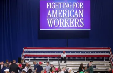 Los aranceles de Trump no convencen a la clase trabajadora, según votantes