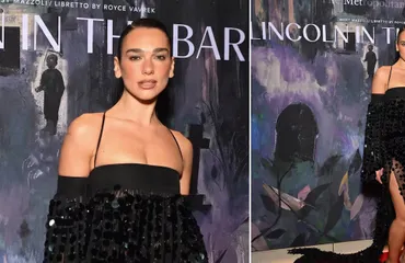 Dua Lipa deslumbra en la Metropolitan Opera con vestido negro de lentejuelas y corsetería visible