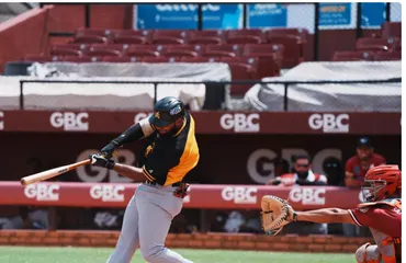 Águilas despliegan su poder y vencen 9-7 a los Gigantes con cinco jonrones