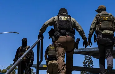 Denunciante señala fallas sistémicas en verificación de antecedentes de nuevos reclutas de ICE