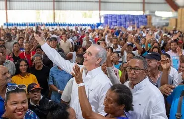 Abinader lanza programa «Fogones por Estufas» en San José de Ocoa