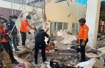 Indonesia eleva a 87 los fallecidos por el terremoto de magnitud 7,7 en la isla de Flores
