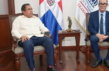 Bancas de lotería se comprometen con Trabajo a instalar baños y afiliar a sus trabajadoras a la Seguridad Social