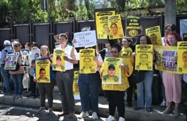 Familiares de veteranos de guerra salvadoreños denuncian irregularidades en juicio por supuestos atentados contra investidura de Bukele