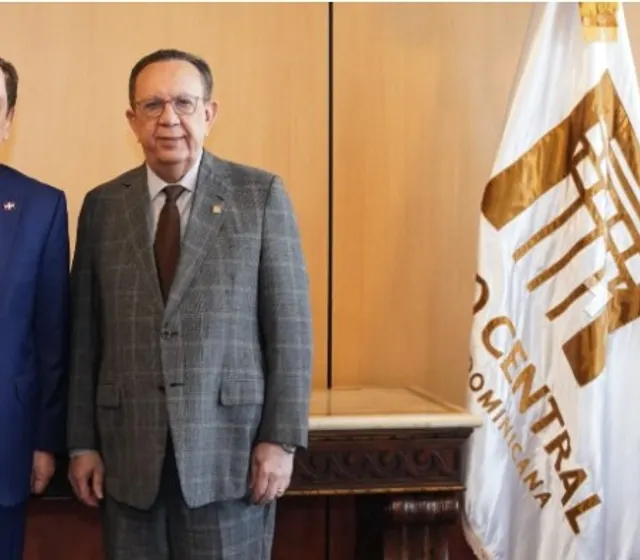 Valdez Albizu recibió visita embajador Tony Raful y estudiantes meritorios de origen dominicano en España