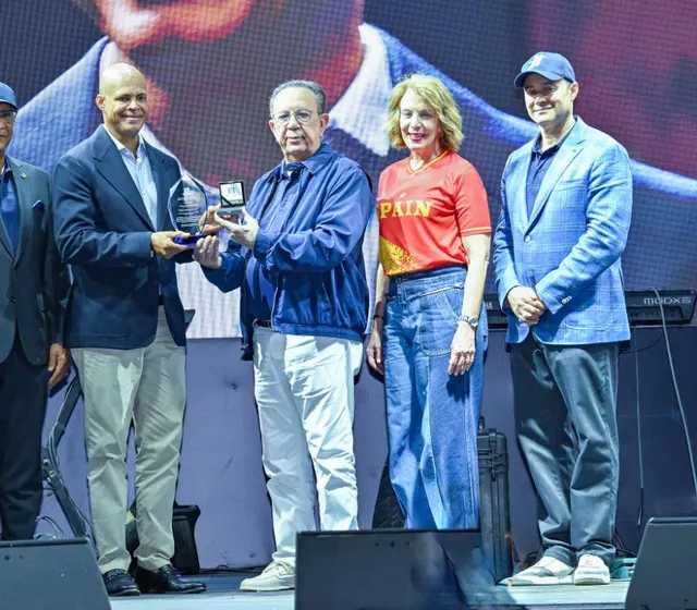 BCRD dedica sus #JI2026 al bicampeón olímpico Félix Sánchez