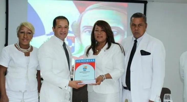 Juan de los Santos rinde memorias de su gestión frente al ayuntamiento
