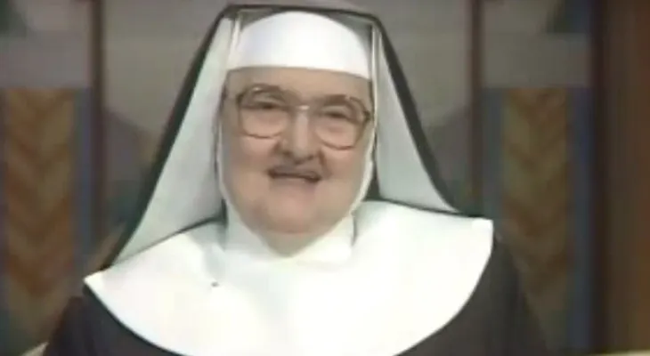 Muere la famosa monja madre Angélica 