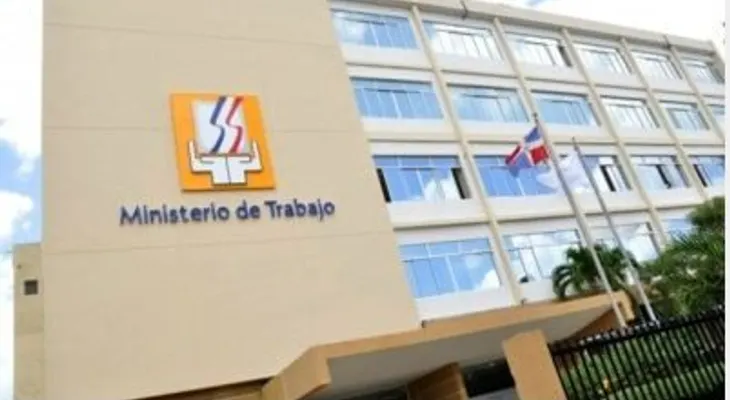 Ministerio de Trabajo recuerda que este lunes 4 es festivo