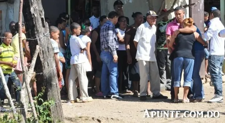 Matan a puñaladas y botellazo a un joven en Barahona 