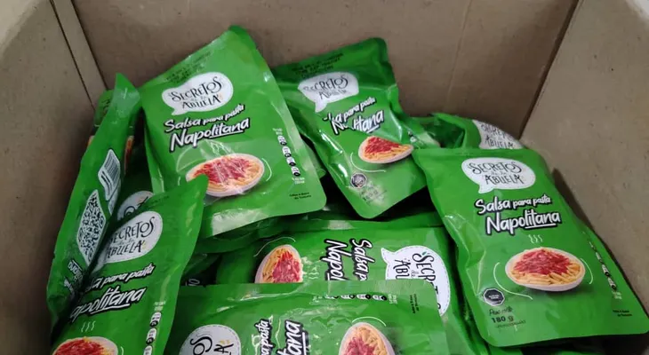 Secretos de la Abuela adelanta producción de su nueva salsa para pastas para domar 60 mil porciones de comida a personas afectadas