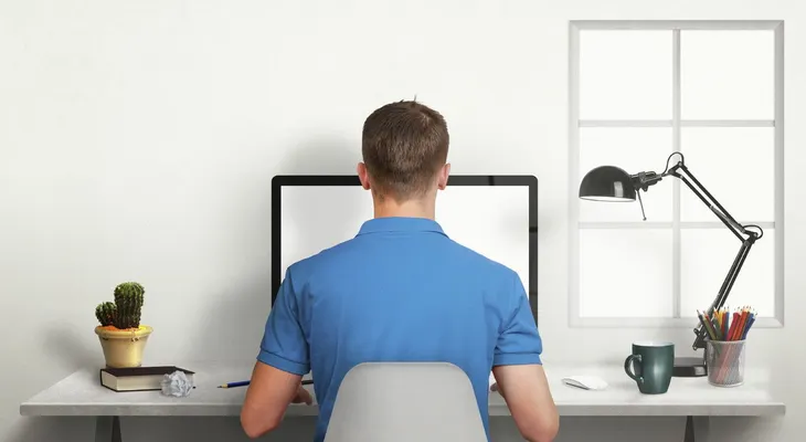 Si dura mucho tiempo frente a la TV o tu PC, cierra tus ojos y aguanta la respiración. Santo remedio