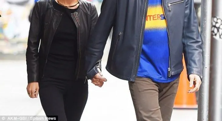 Ex novia de Jim Carey,  descubren carta donde acusa actor de "contagiarle herpes"