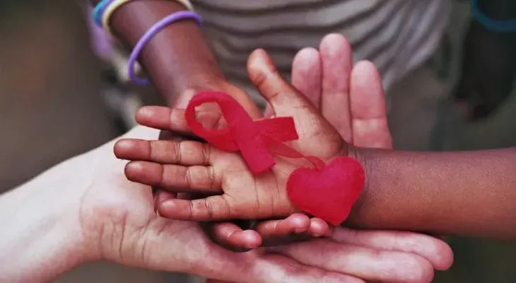 Unos 120.000 niños murieron en 2020 por causas vinculadas al sida, Unicef