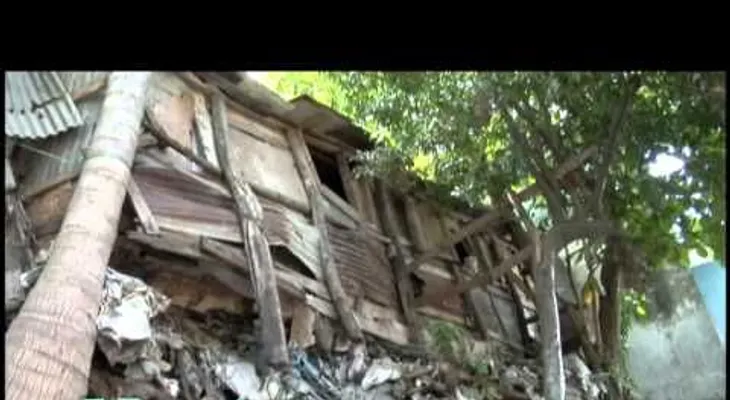 Anciana pide ayuda para construir su vivienda, en Haina, SC (Video)