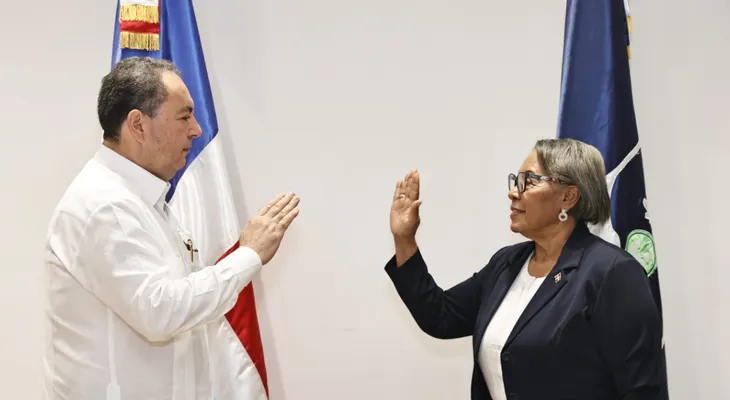 El SNS juramenta nueva directora de Enfermería