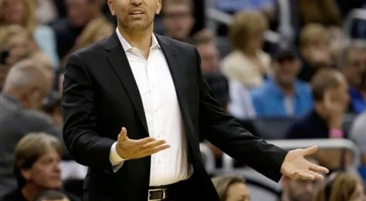 Bucks extienden por 3 años el contrato de entregador Kidd