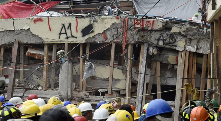 La Marina de México ofrece disculpas por el caso de la supuesta niña atrapada en la escuela