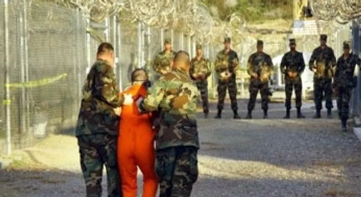 Castro demanda a EEUU fin al bloqueo y entrega de Guantánamo 
