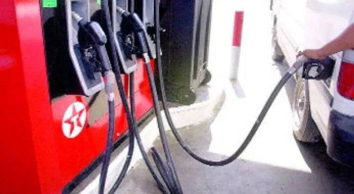 Rebajan RD$2.10 y RD$2.00 a precios gasolinas; el GLP un RD$1.00