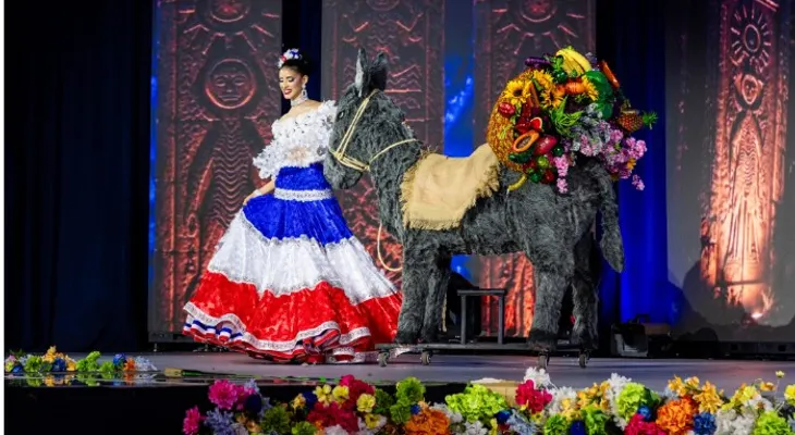 Alana Chalas logra segundo lugar en traje típico del Miss RD Universo 2026