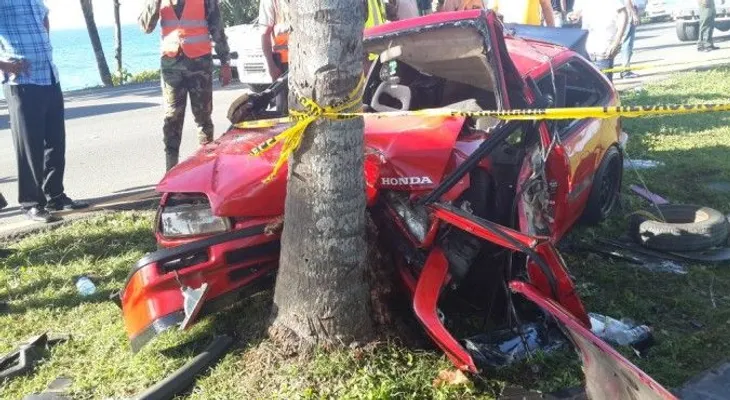Dos hermanos mueren tras sufrir un aparatoso accidente en Las Américas