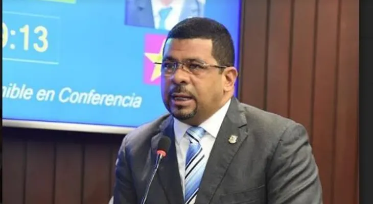 Diputado Manuel Sánchez invita a Eva Miller de la FAO a ver la revolución agrícola que lleva a cabo Danilo Medina 