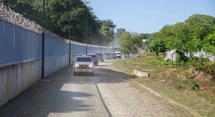 Presidente de Honduras elogia a RD como referente en seguridad fronteriza durante recorrido con Abinader