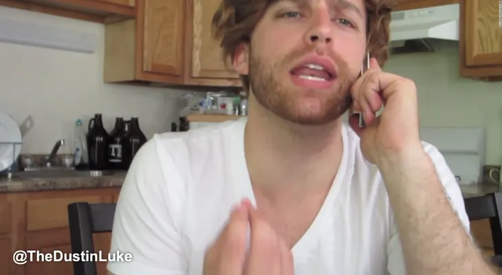 El youtuber argento Dustin Luke: "Estoy viviendo la vida loca"