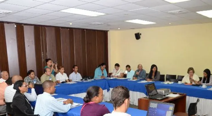 Indotel, UNESCO, CIPAF y CNSIC abogan uso salas digitales para prevenir violencia de género