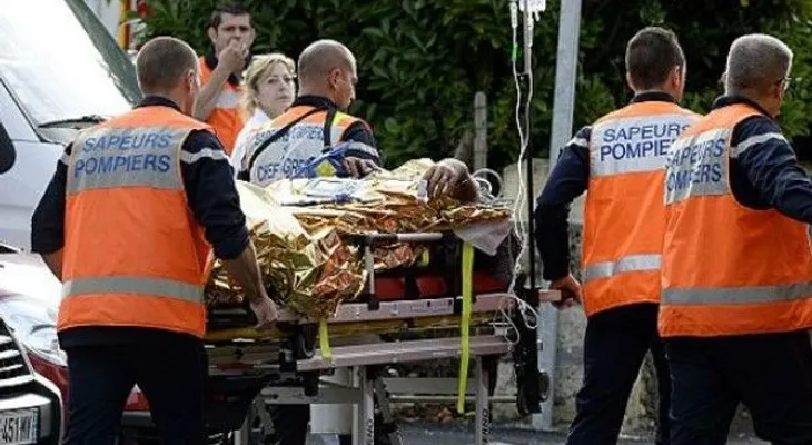 42 muertos al chocar camión con un autobús que llevaba ancianos  en Francia