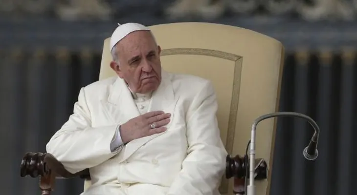 Papa Francisco llama defender víctimas de sacerdotes en RD