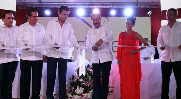 Presidente Medina encabeza inauguración de hotel en Punta Cana