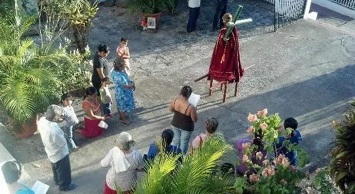 El país católico celebra festividad Virgen de Las Mercedes, cientos abarrotan templos y santuario 